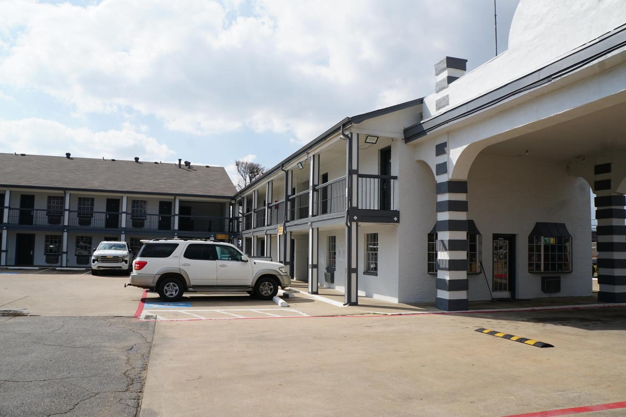 Sherman Inn Buitenkant foto